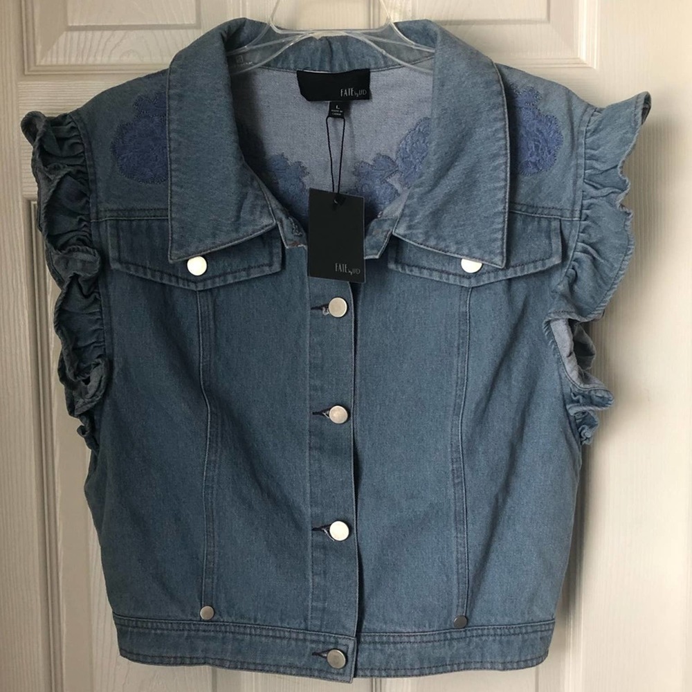 NWT Fate by LFD adorable denim vest